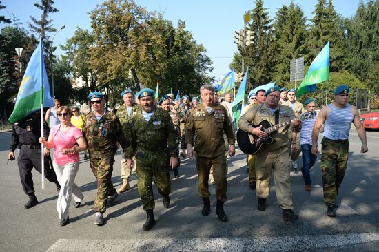 Празднование дня ВДВ в городах России