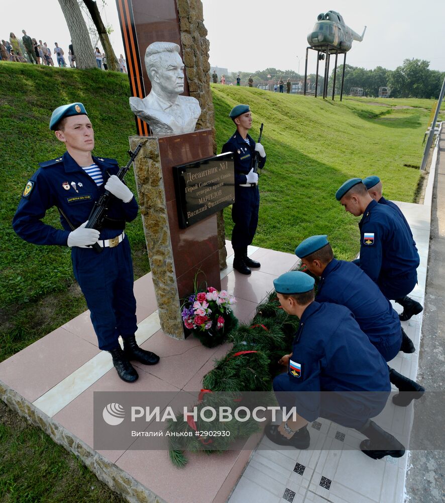 Празднование дня ВДВ в городах России