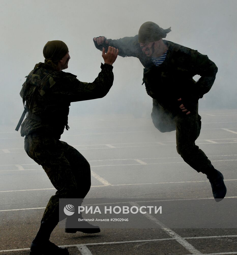 Празднование дня ВДВ в городах России