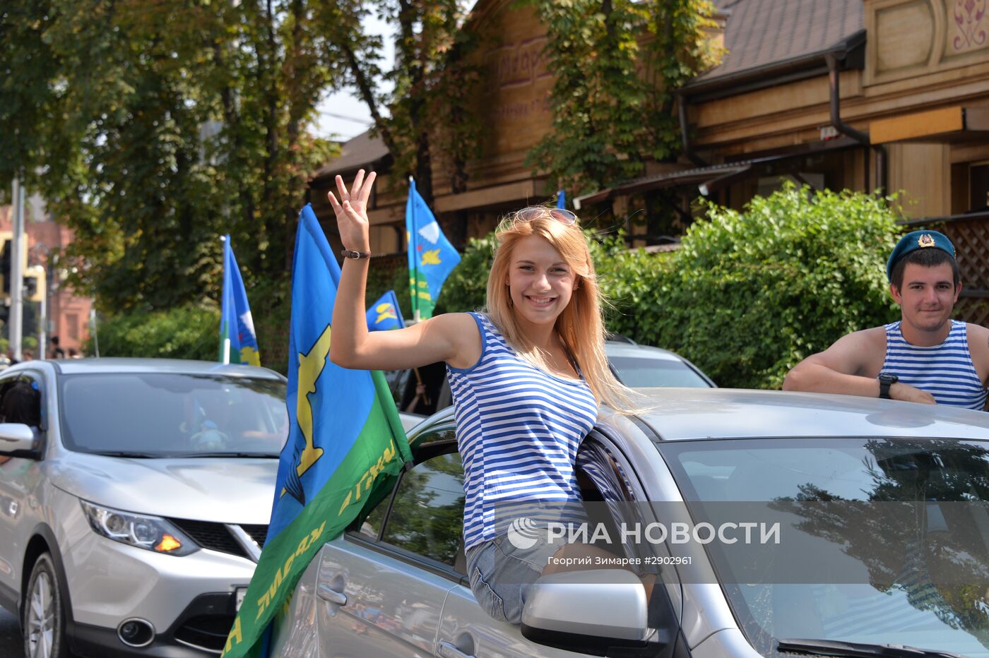 Празднование дня ВДВ в городах России