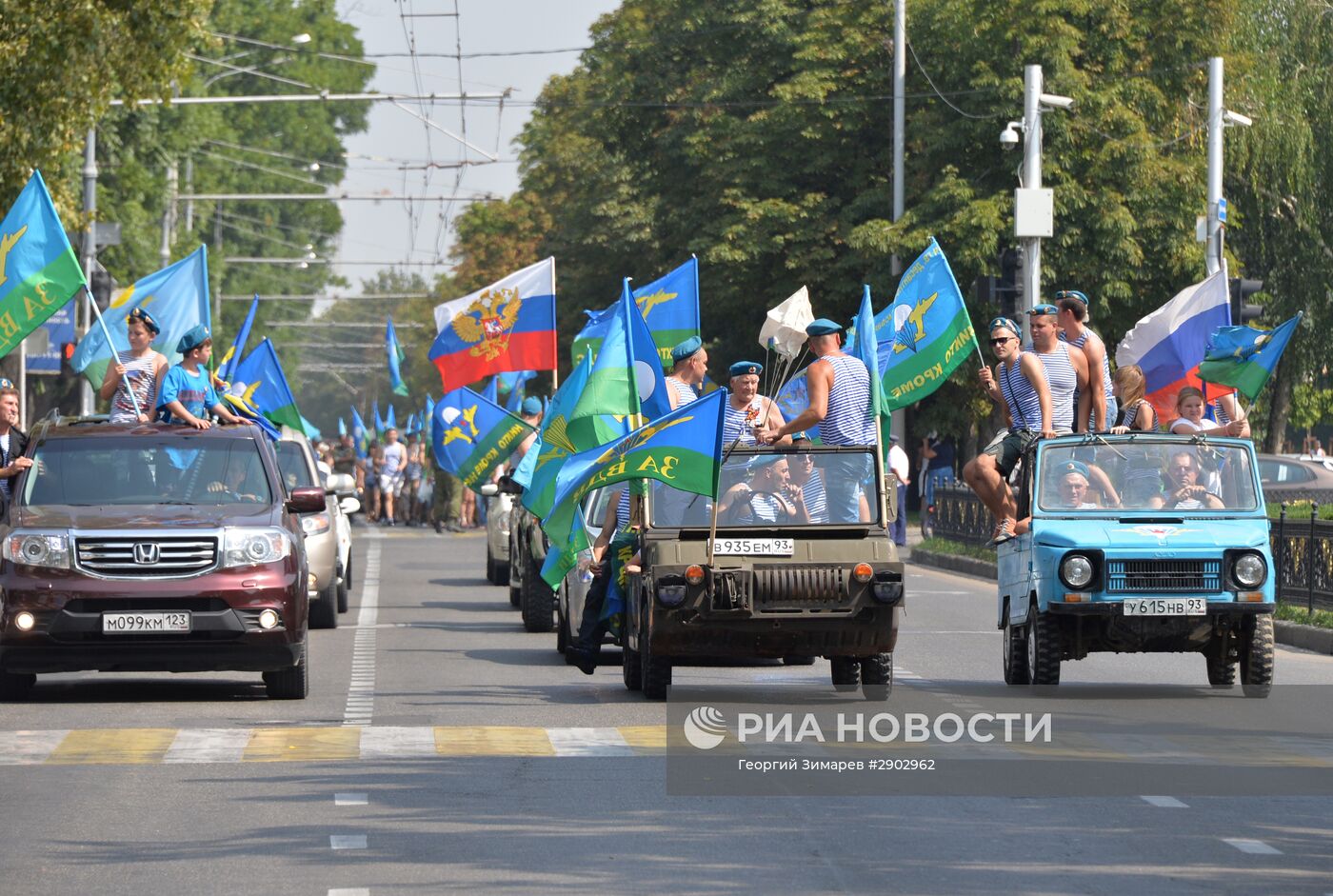 Празднование дня ВДВ в городах России