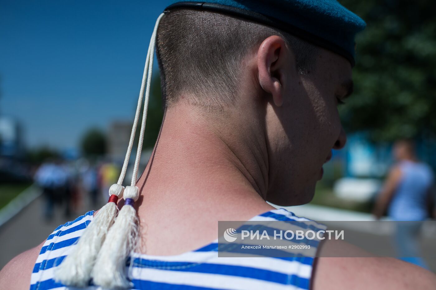 Празднование дня ВДВ в городах России