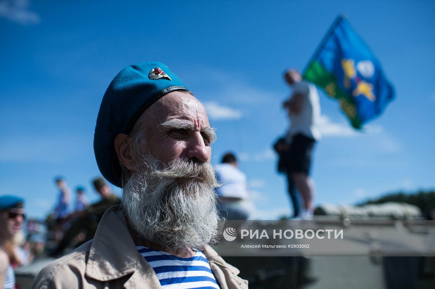 Празднование дня ВДВ в городах России