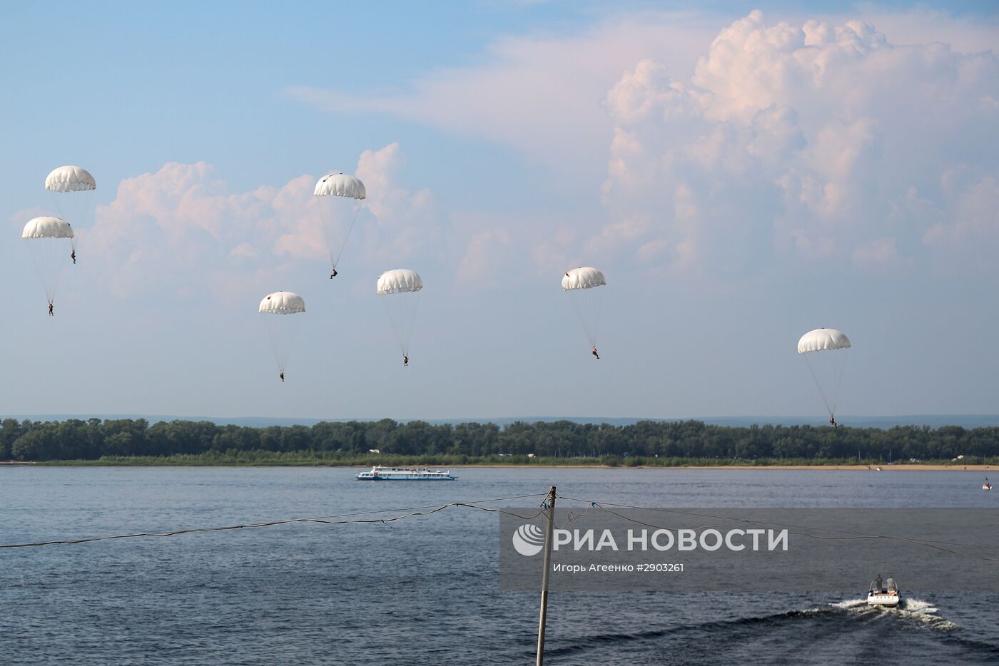 Празднование дня ВДВ в городах России