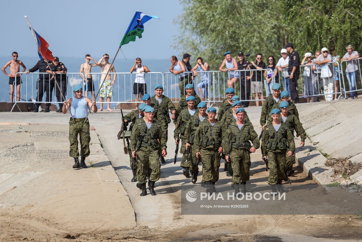 Празднование дня ВДВ в городах России