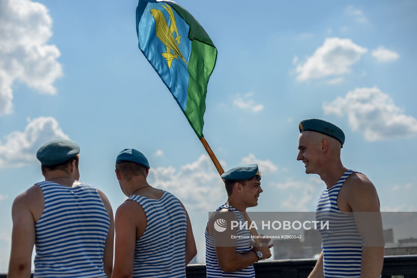 Празднование дня ВДВ в Москве