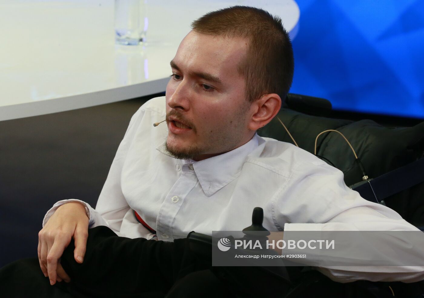 Пресс-конференция инженера, первого кандидата на трансплантацию головы Валерия Спиридонова
