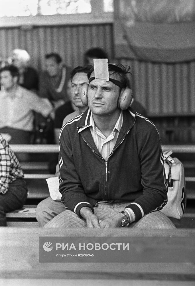 Советский спортсмен Б.Онищенко