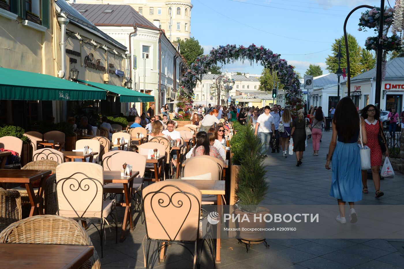 Летние веранды ресторанов и кафе Москвы