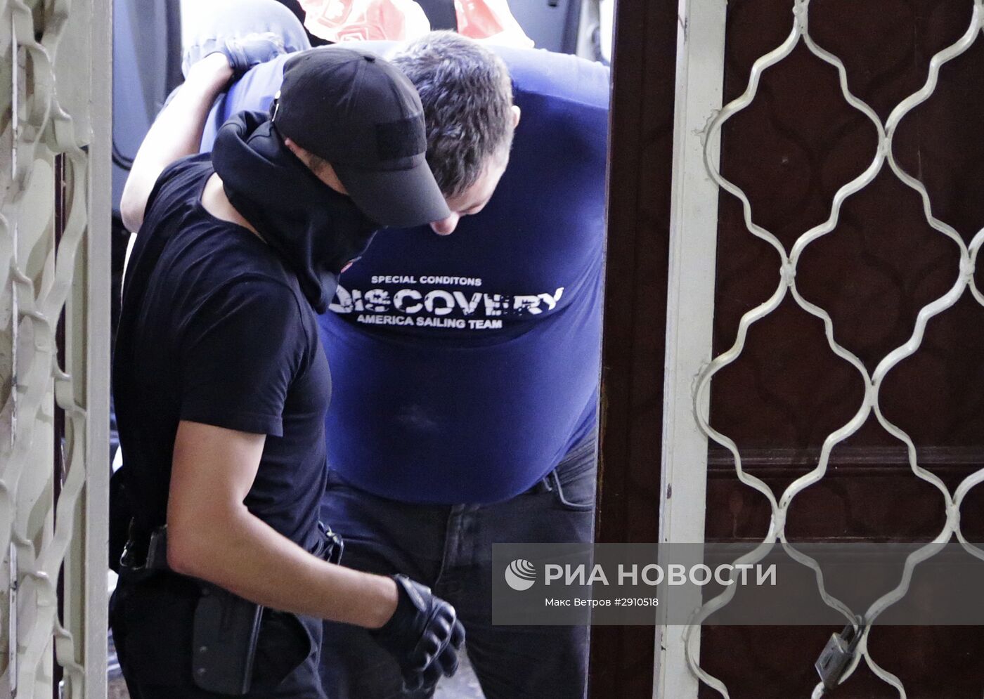 Суд арестовал подозреваемого в организации терактов в Крыму Е. Панова на два месяца