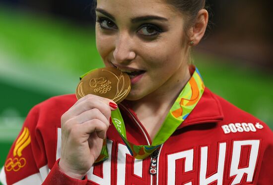 Олимпиада 2016. Спортивная гимнастика. Женщины. Разновысокие брусья