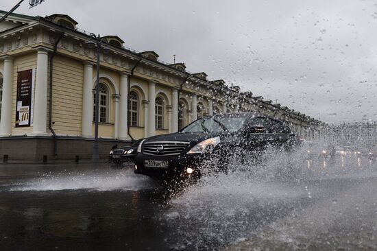 Дождь в Москве