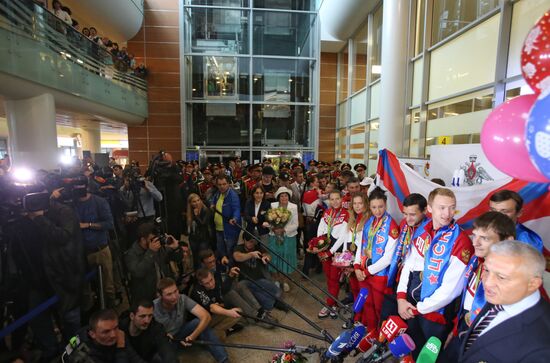 Прилет сборной России по фехтованию из Рио-де-Жанейро