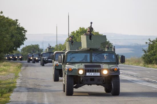 Репетиция парада военной техники ко Дню независимости Молдавии