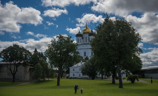 Города России. Псков