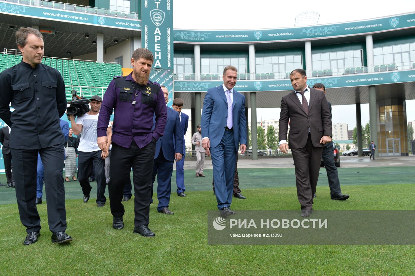 Первый вице-премьер РФ И. Шувалов посетил Грозный