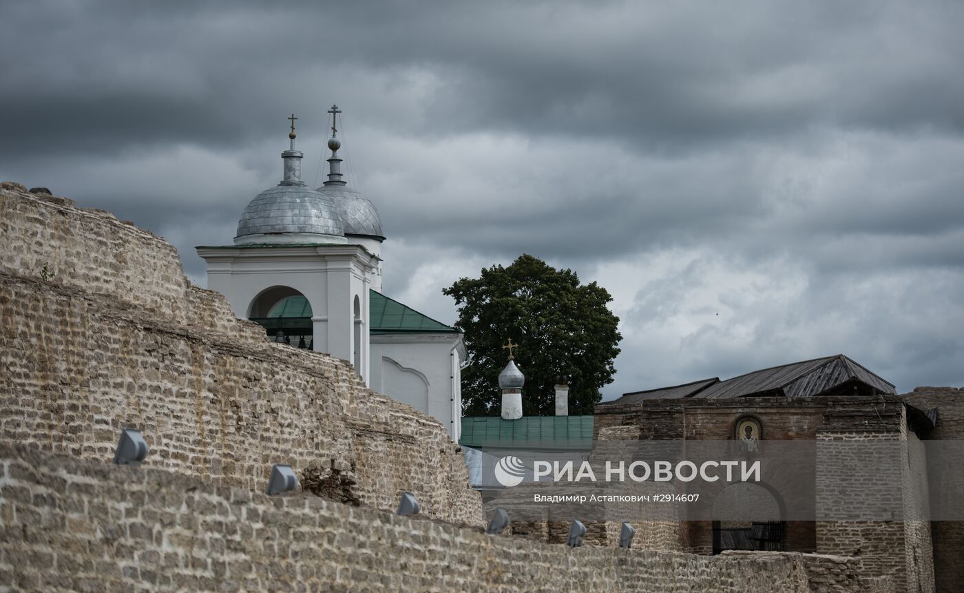 Деревня Изборск в Псковской области