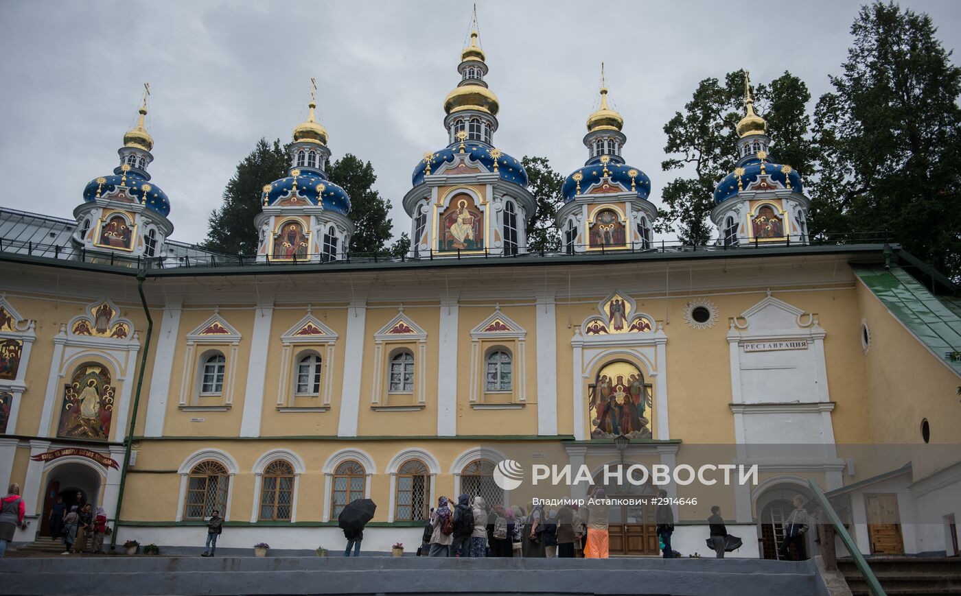 Свято-Успенский Псково-Печерский монастырь в Псковской области