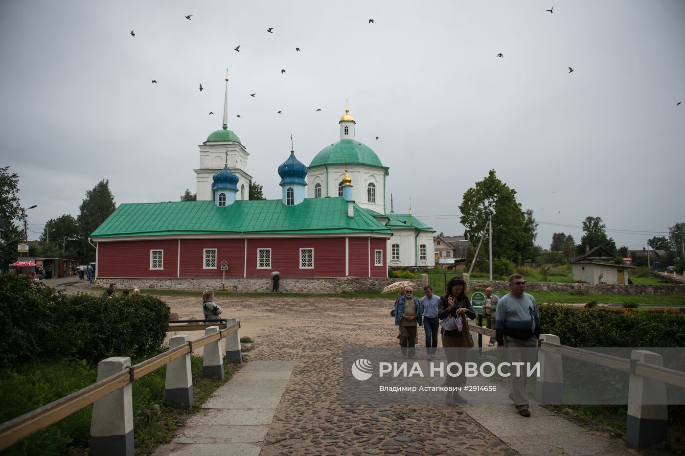 Свято-Успенский Псково-Печерский монастырь в Псковской области