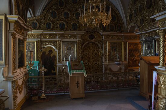 Свято-Успенский Псково-Печерский монастырь в Псковской области