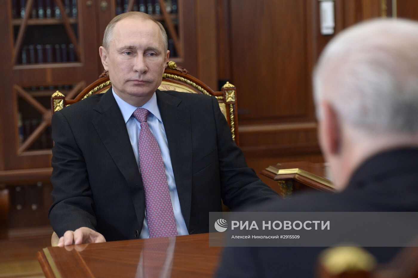 Рабочая встреча президента РФ В. Путина с губернатором Магаданской области В. Печеным