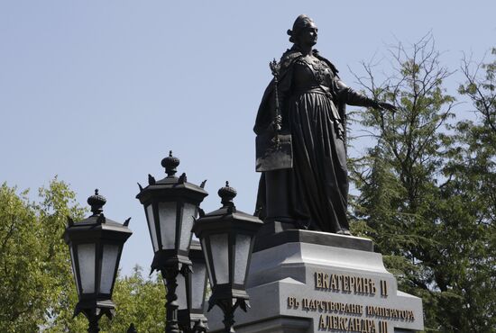 Открытие памятника Екатерине II в Симферополе