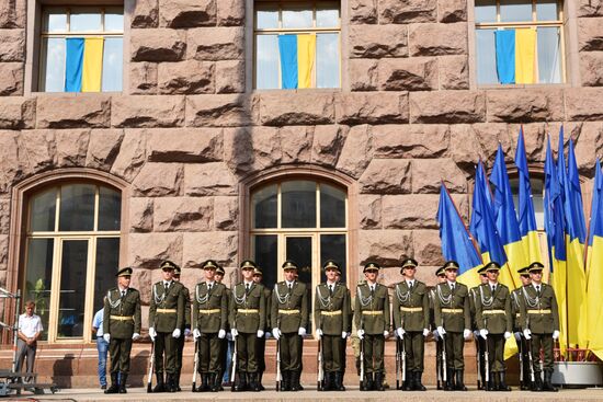 Праздничные мероприятия, посвященные Дню флага Украины