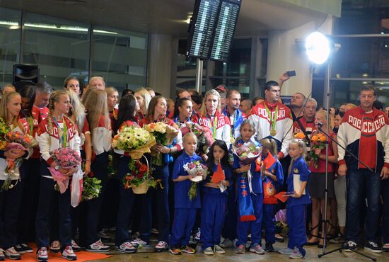Встреча "золотого рейса" с чемпионами и призерами XXXI Олимпийских игр