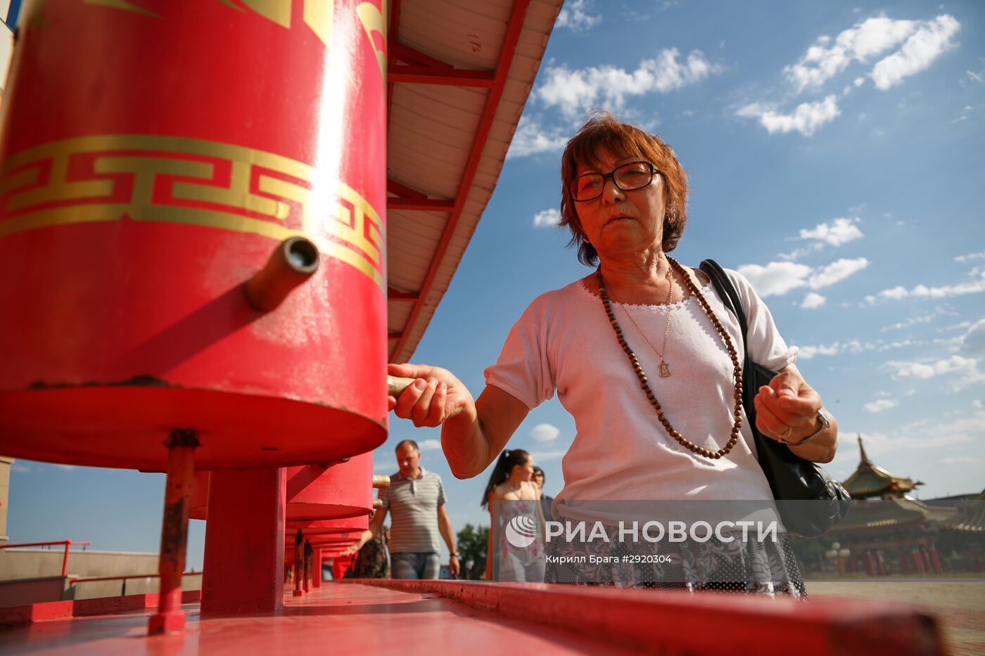 Буддийские храмы города Элисты