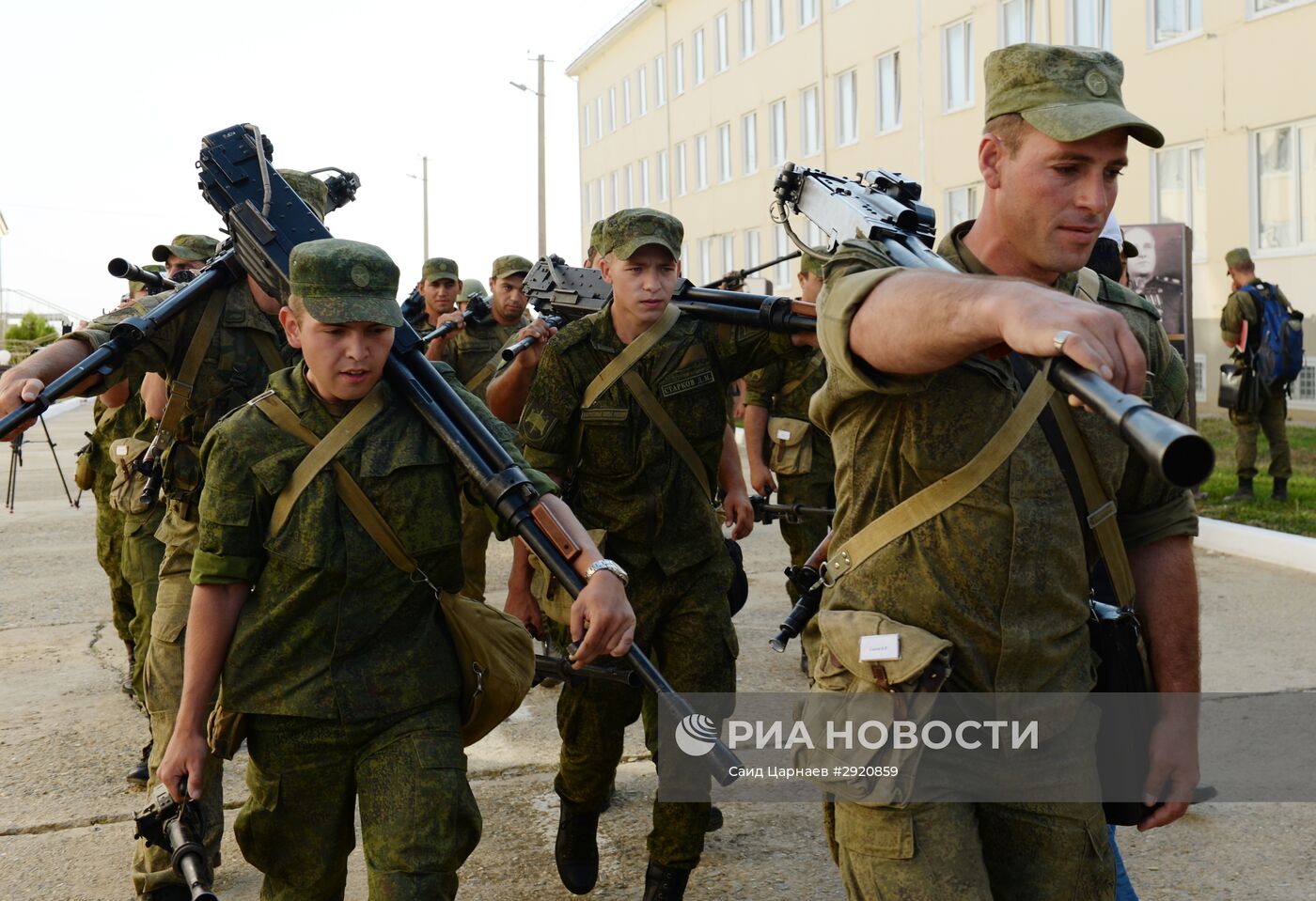 Тактические занятия мотострелковой бригады ЮВО МО РФ в Дагестане