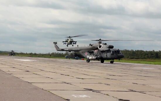 Учения по перегруппировке войск и перебазированию авиации на незнакомые полигоны и оперативные аэродромы