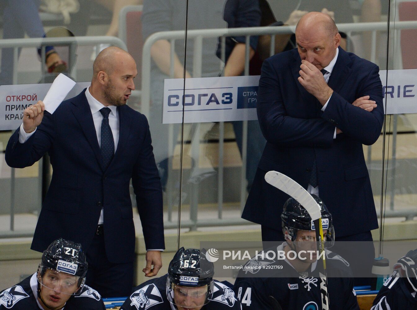 Хоккей. КХЛ. Матч "Адмирал" - "Локомотив"