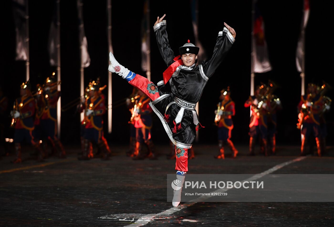 Открытие Международного военно-музыкального фестиваля "Спасская башня - 2016"