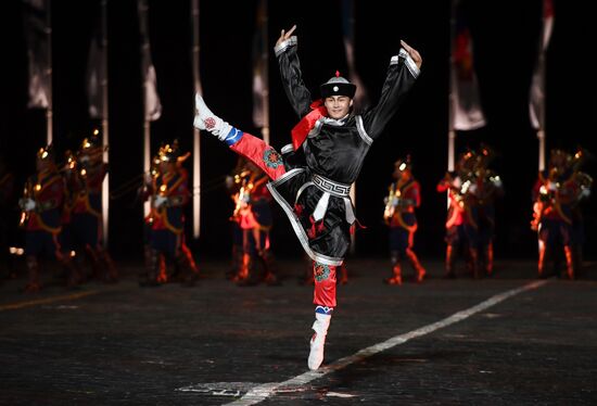 Открытие Международного военно-музыкального фестиваля "Спасская башня - 2016"