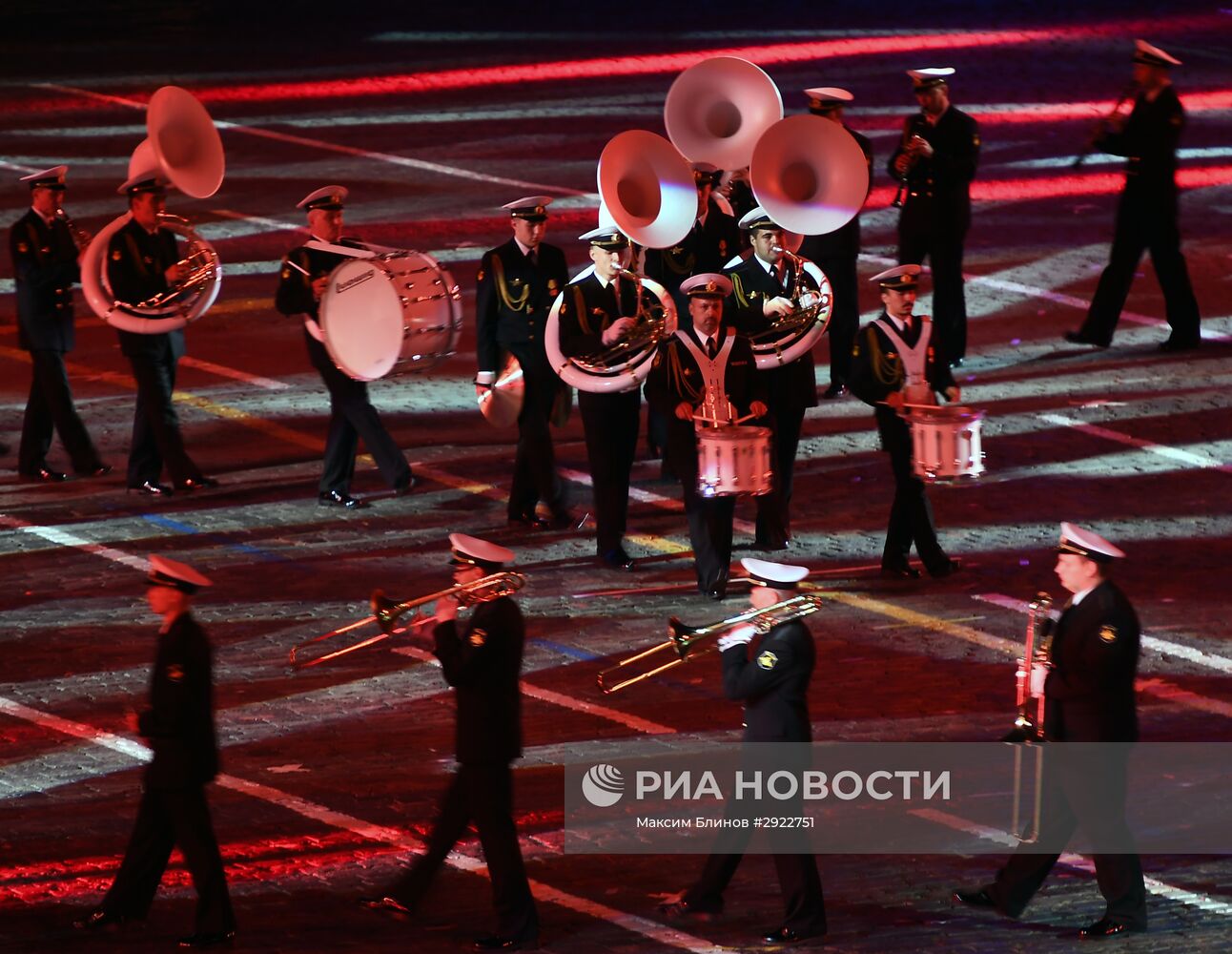 Открытие Международного военно-музыкального фестиваля "Спасская башня - 2016"