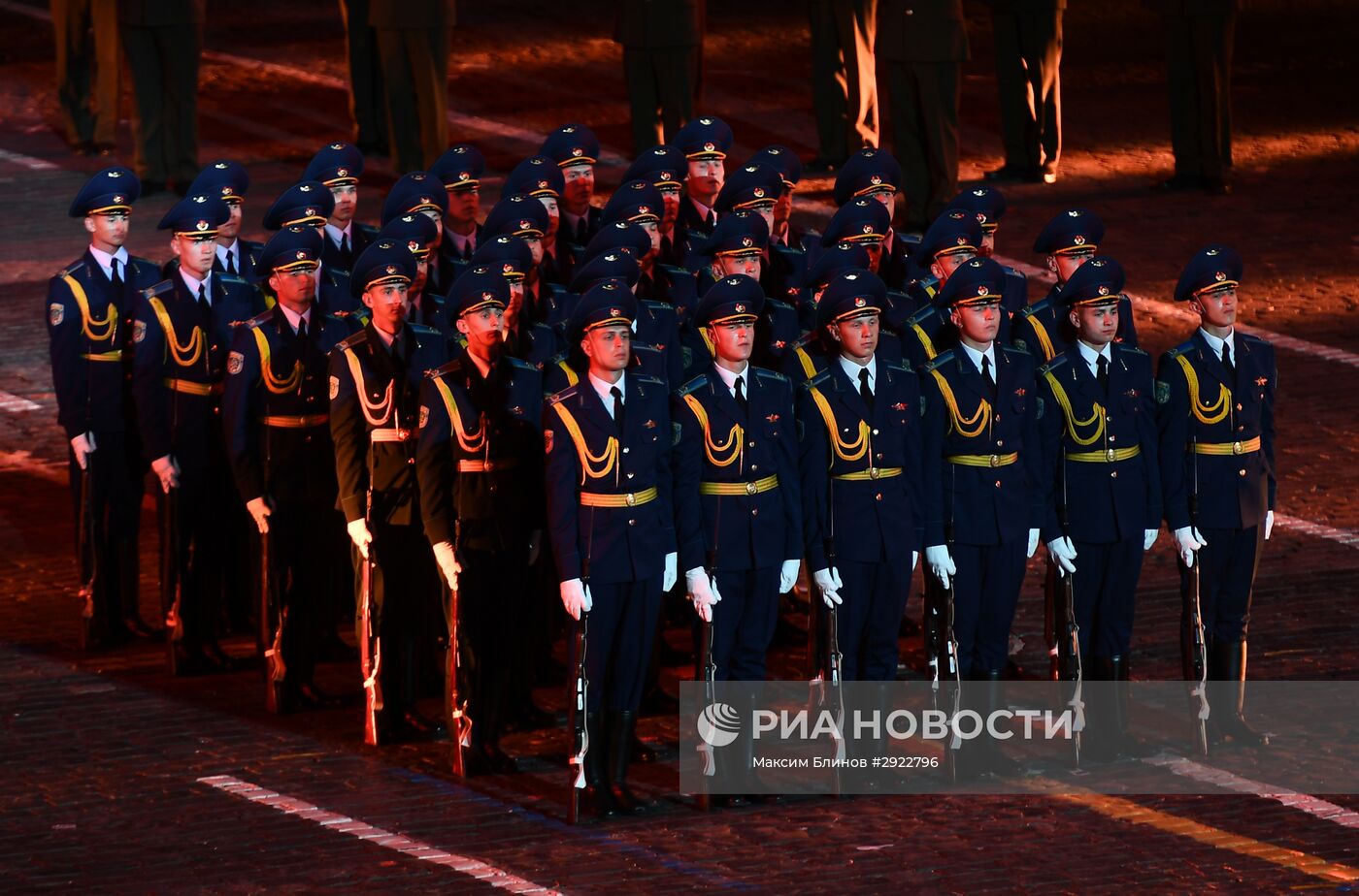 Открытие Международного военно-музыкального фестиваля "Спасская башня - 2016"