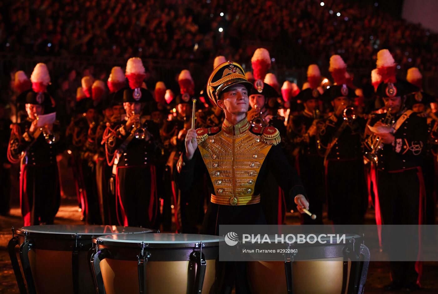 Открытие Международного военно-музыкального фестиваля "Спасская башня - 2016"