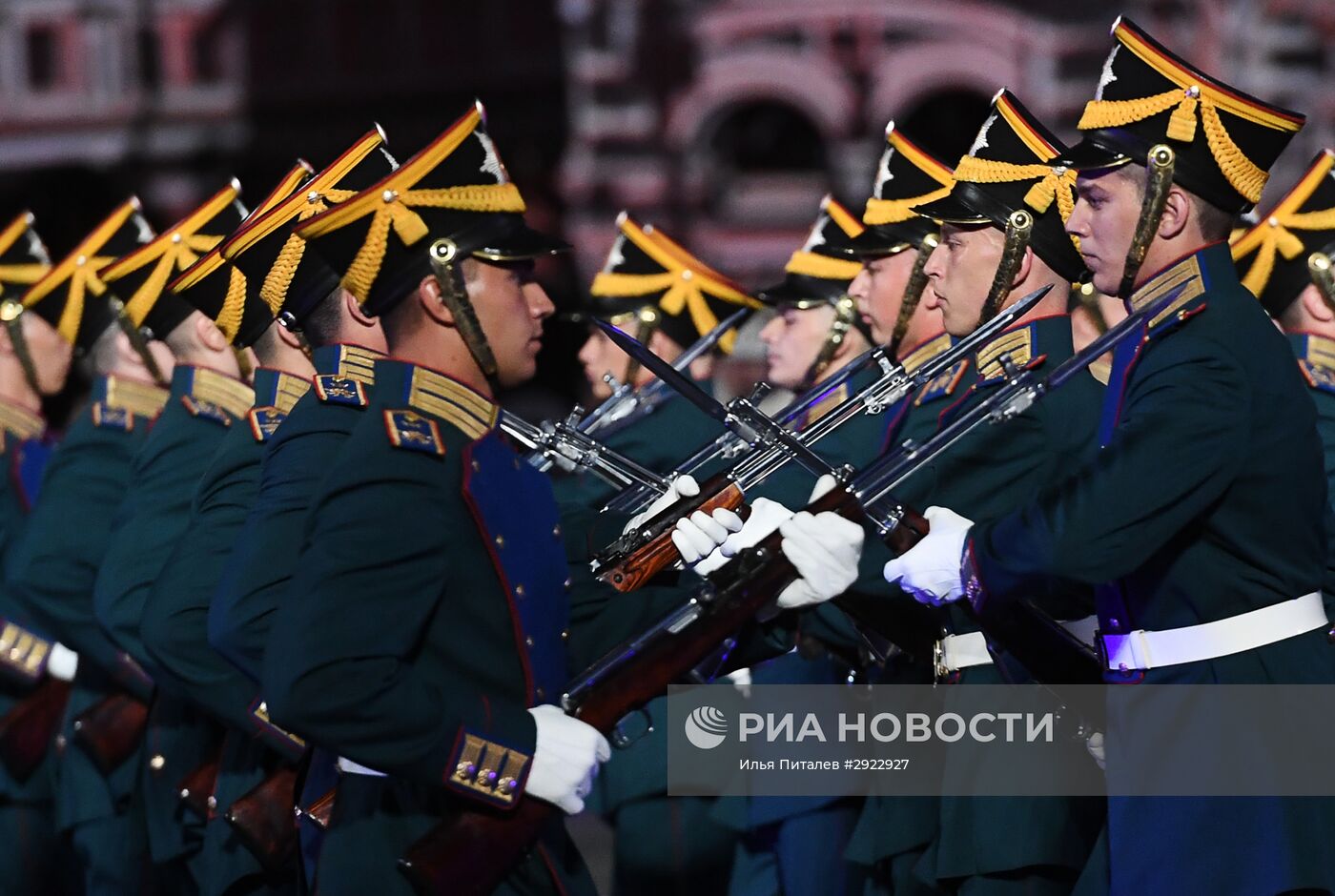 Открытие Международного военно-музыкального фестиваля "Спасская башня - 2016"