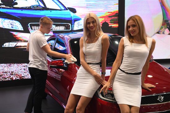 Московский международный автомобильный салон-2016. День пятый