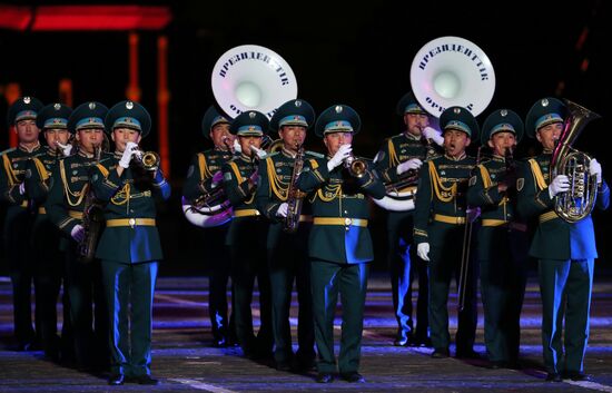Международный военно-музыкальный фестиваль "Спасская башня - 2016". День второй
