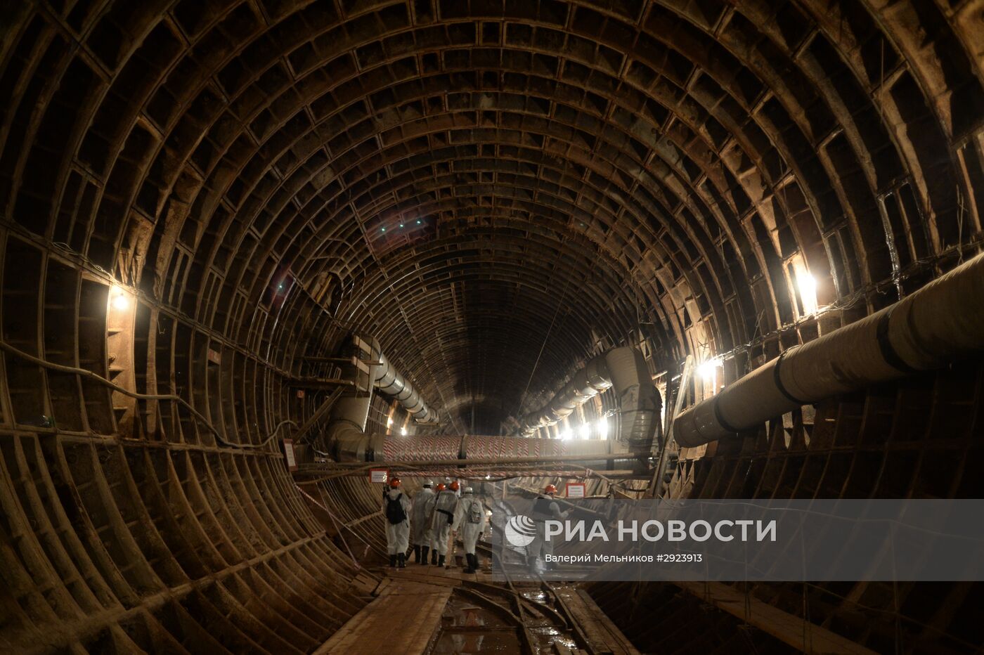 Строительство станции метро "Окружная" в Москве
