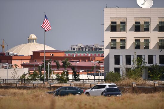 Взрыв у здания китайского посольства в Бишкеке