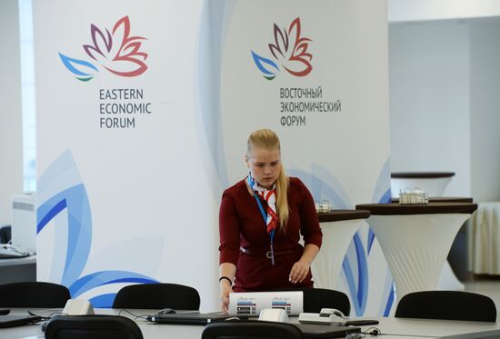 Подготовка к открытию Восточного экономического форума