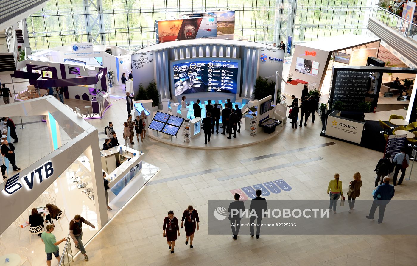 Подготовка к открытию Восточного экономического форума