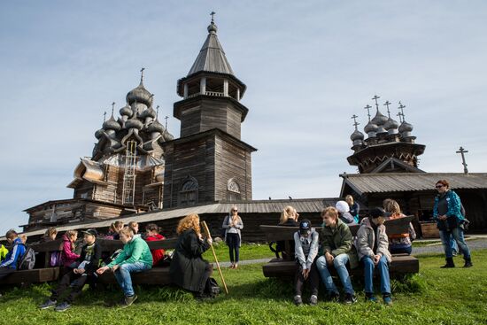 День знаний на острове Кижи