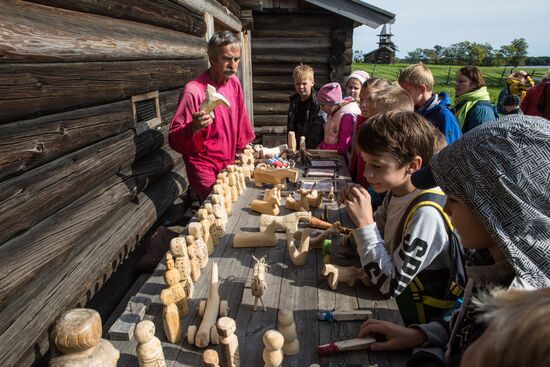 День знаний на острове Кижи