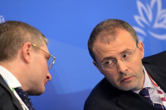 Восточный экономический форум. День первый