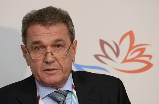 Восточный экономический форум. День первый