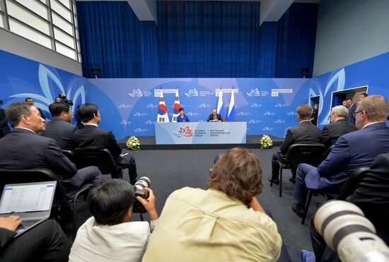 Рабочая поездка президента РФ В. Путина в Дальневосточный федеральный округ