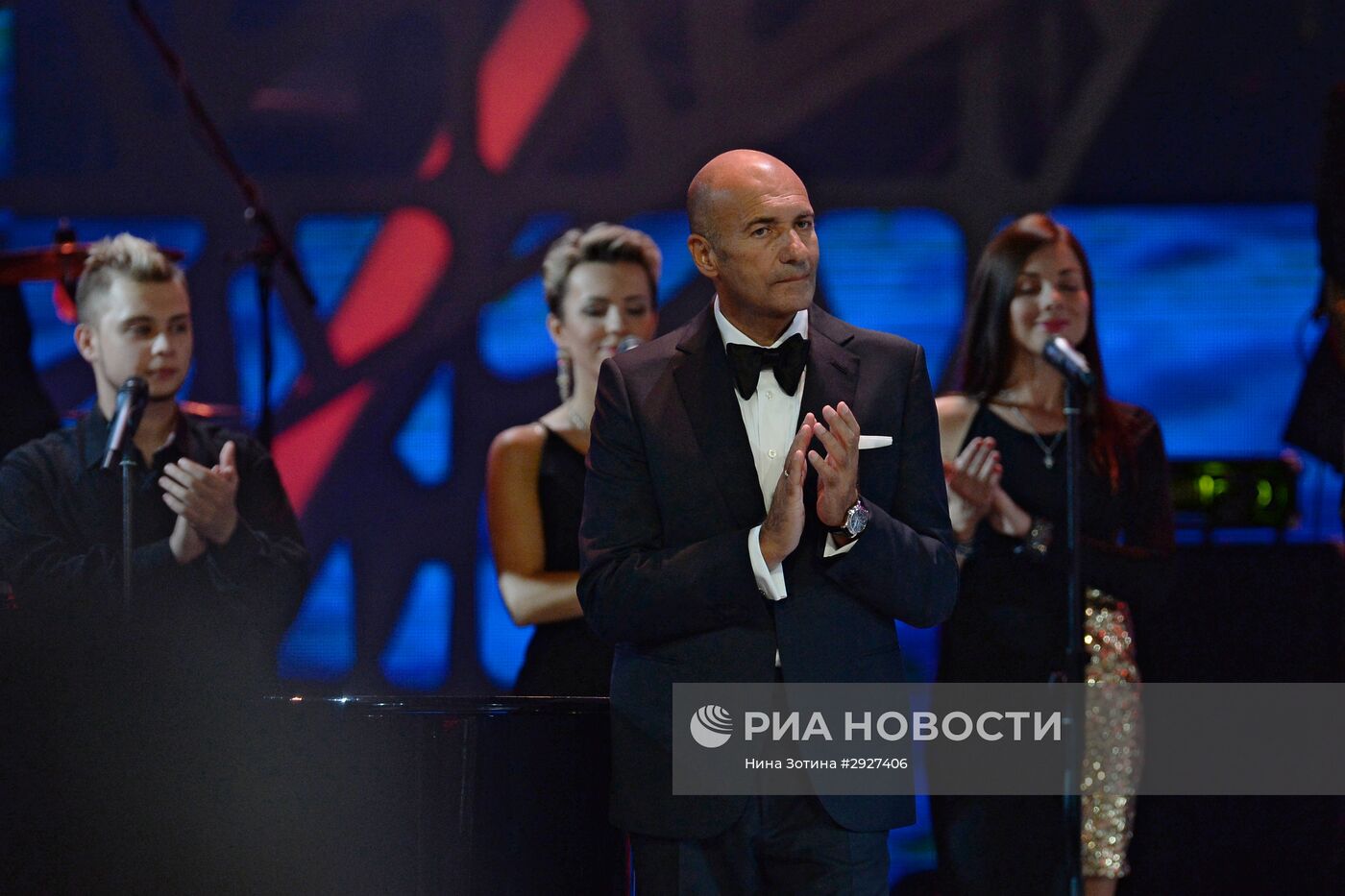 Открытие Международного конкурса молодых исполнителей "Новая волна 2016"